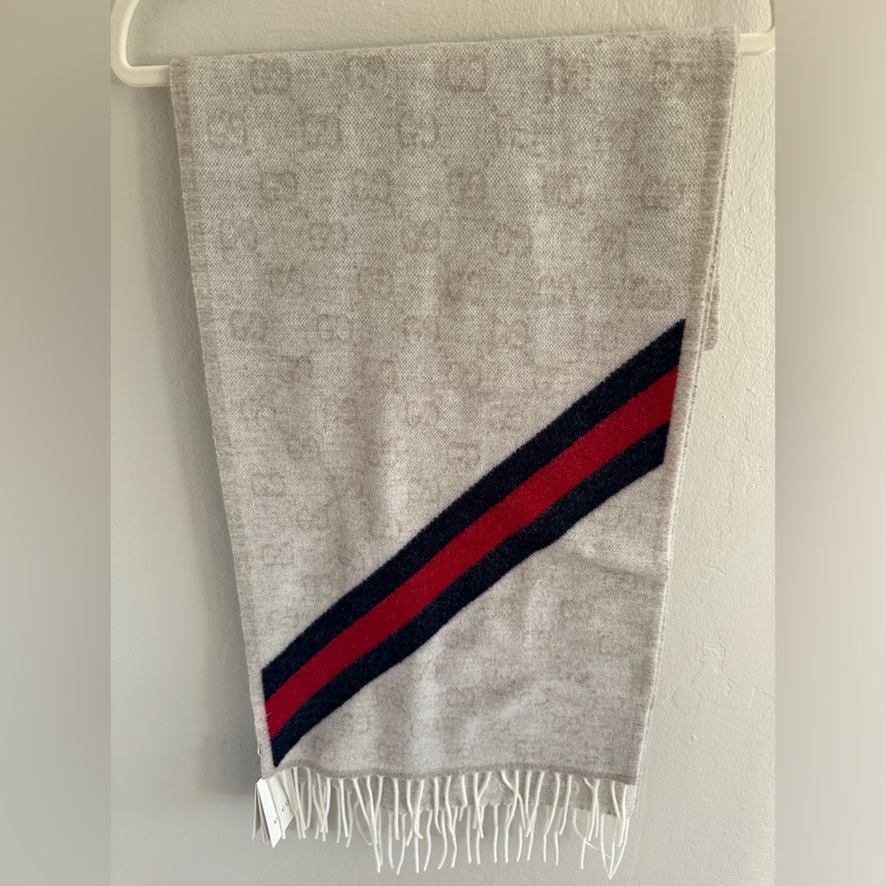 NWT Gucci New Nikky scarf
